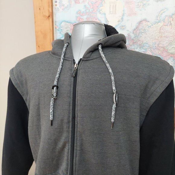 UNIVIBE Fuzzy Sherpa Lined Full Zip Jacket Grey Stripe Black Accent Men's Large - Picture 3 of 11